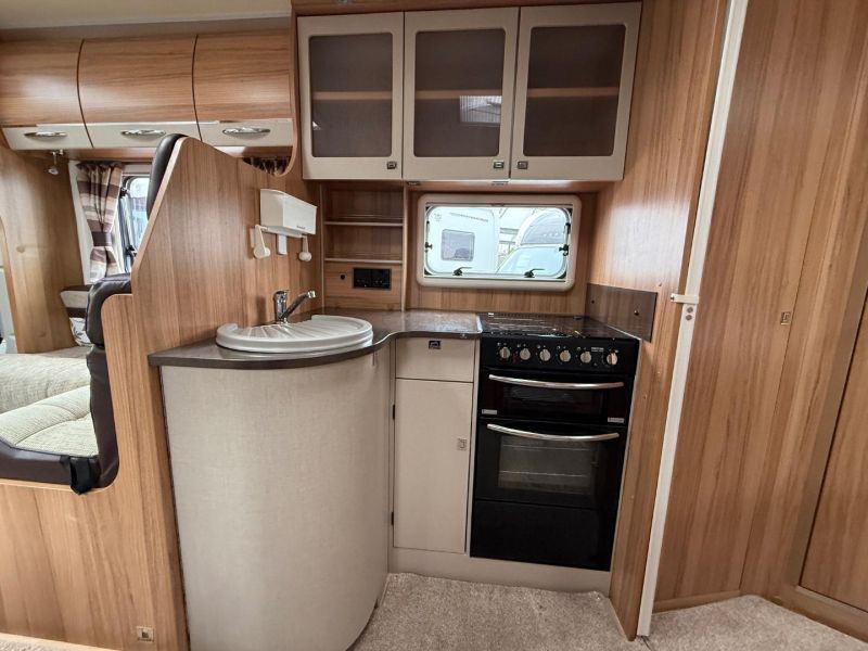 2016 Bailey Approach Autograph 745