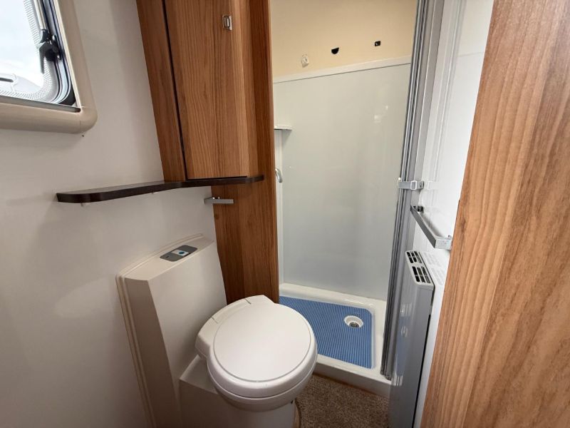 2016 Bailey Approach Autograph 745