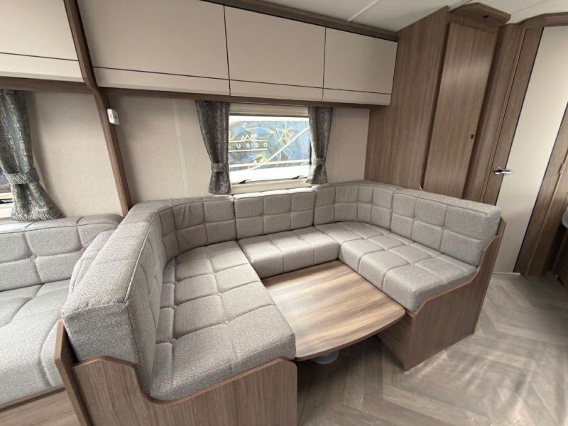 2026 Coachman Acadia 660 Xtra