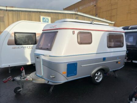 2004 Eriba Familia 320