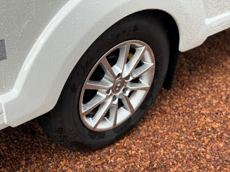 2026 Coachman VIP 565