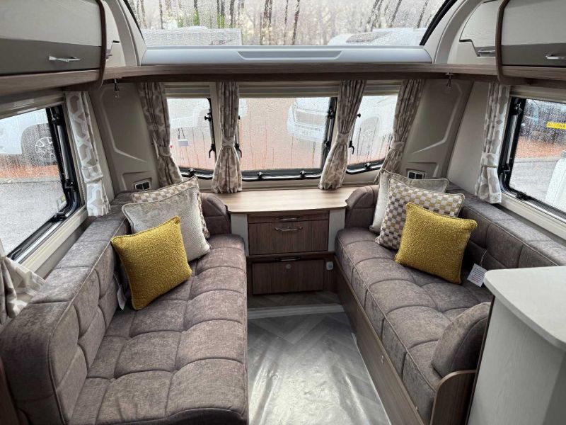 2026 Coachman VIP 575