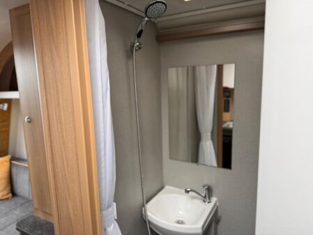 2020 Bailey Discovery D4-3