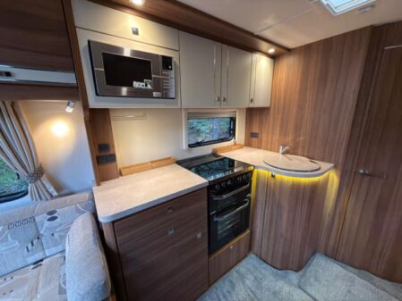 2015 Elddis MAJESTIC 275