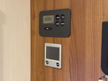 2015 Elddis MAJESTIC 275