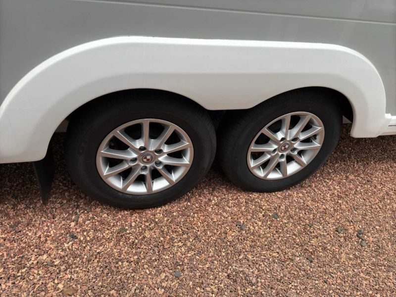 2024 Coachman Laser 665 Xtra