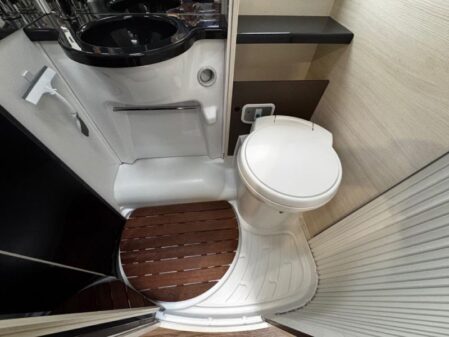 2018 Chausson Welcome Travel 711
150 Auto