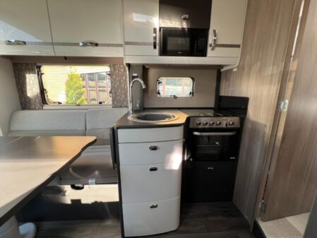 2024 Swift Escape 694