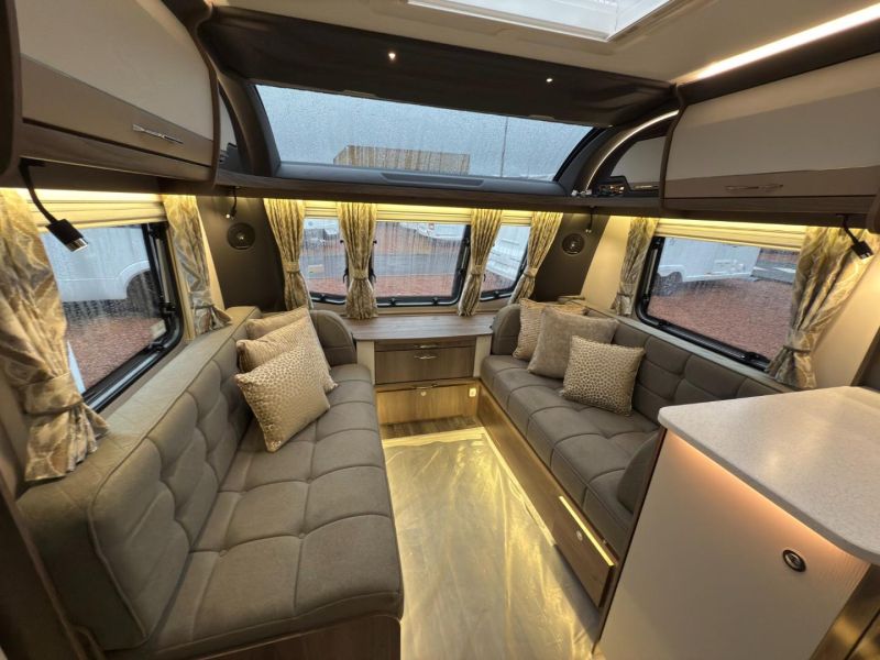 2025 Coachman Laser 875 Xtra