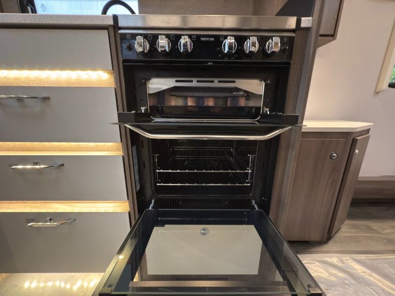 2025 Coachman Laser 875 Xtra