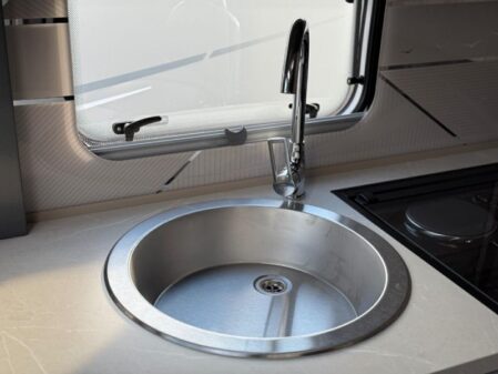 2025 Swift Challenger 560 SE