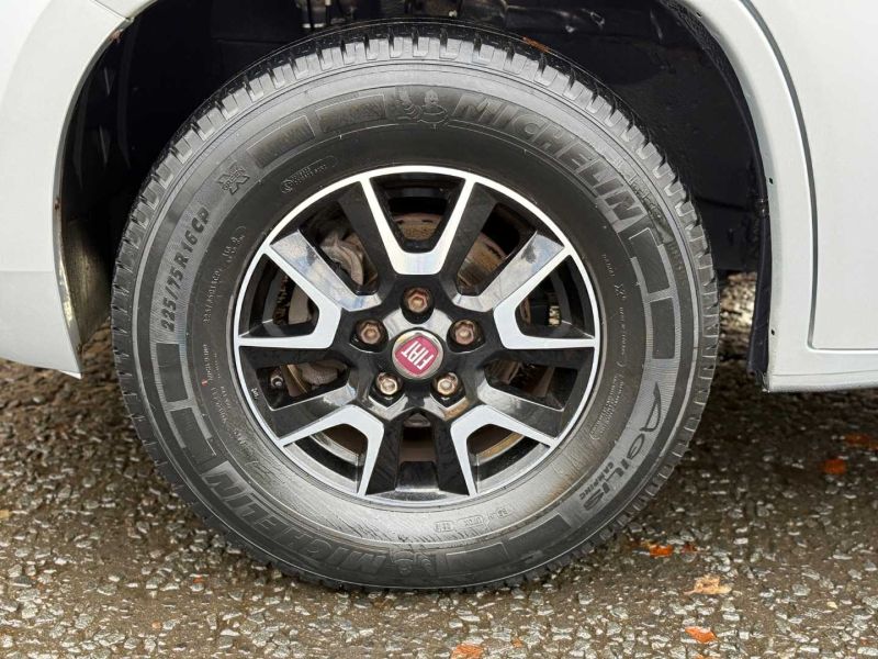 2017 Auto-Trail V-line SE 636