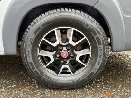 2017 Auto-Trail V-line SE 636