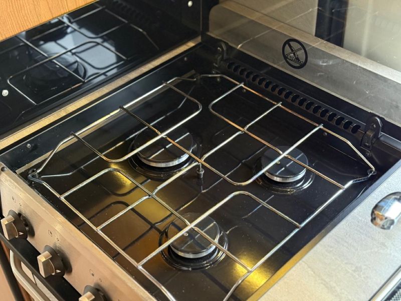 2017 Auto-Trail V-line SE 636