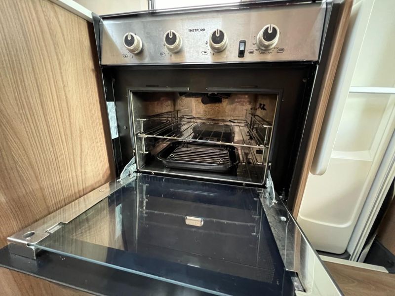 2018 Swift Escape 695