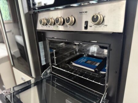 2024 Swift Voyager 475 Manual