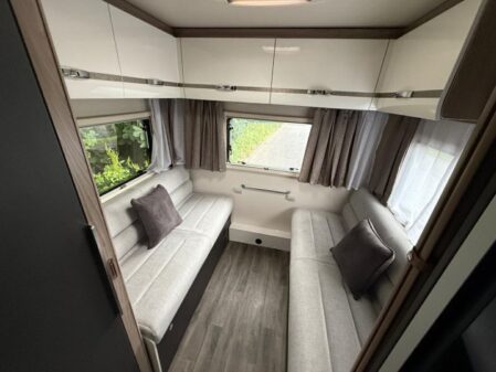 2024 Swift Voyager 475 Manual