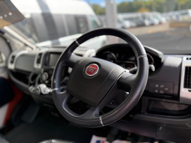 2018 Adria Twin 600 SP
Manual 150HP