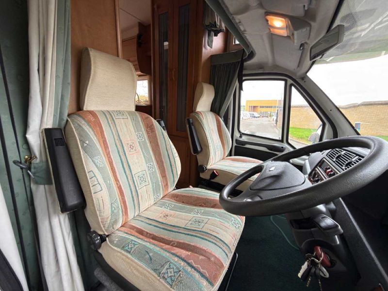 2001 Auto-Trail Cheyenne 634