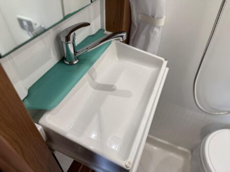 2017 Auto-Trail V-line SE 636