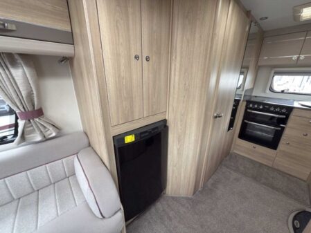 2018 Elddis SUPREME 462