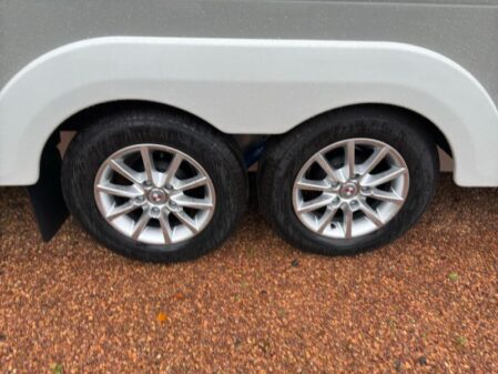 2025 Coachman Laser 875 Xtra