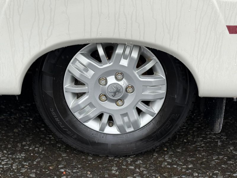 2011 Auto-Sleepers Broadway EL