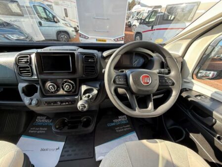 2022 Swift Escape 640