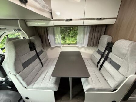 2024 Swift Voyager 475 Manual