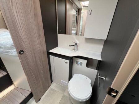 2024 Swift Escape 684