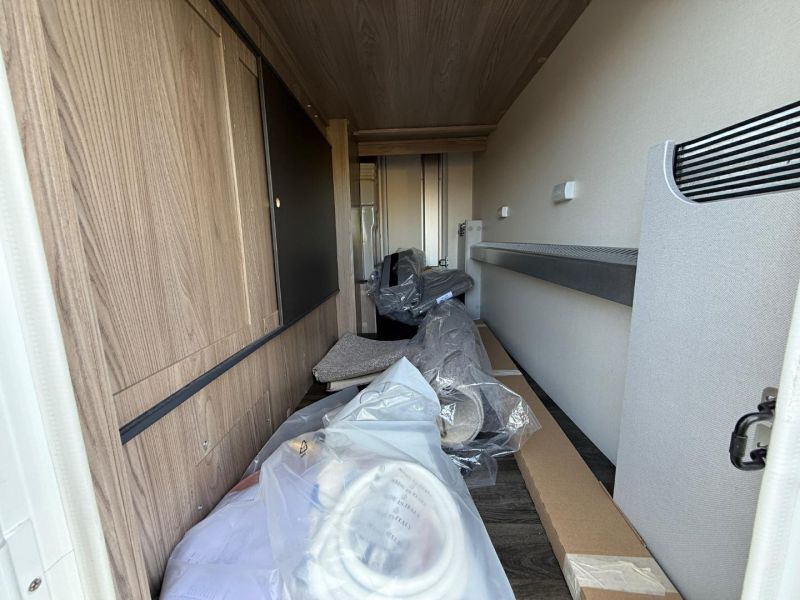 2025 Swift Escape 640