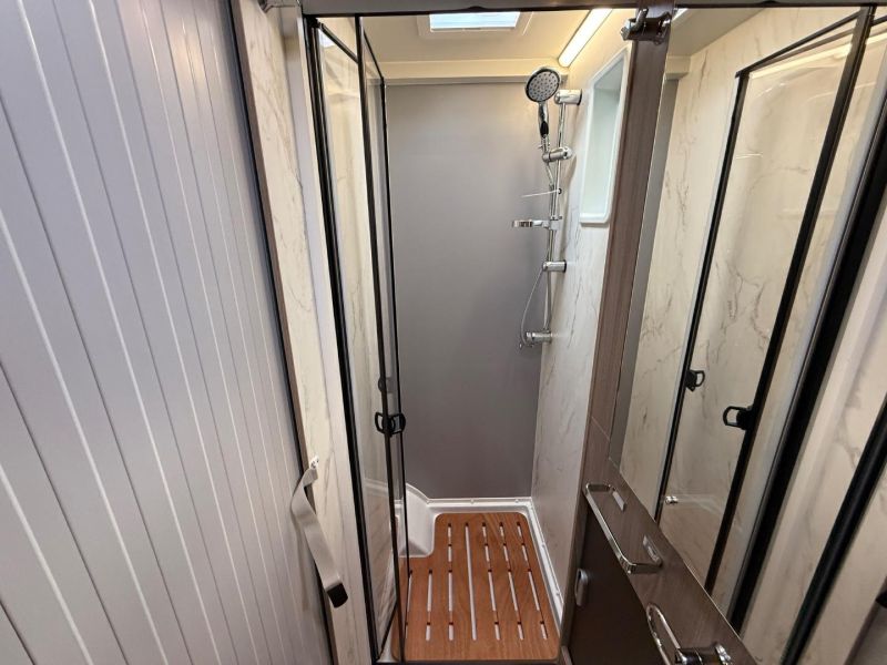 2025 Swift Escape 640