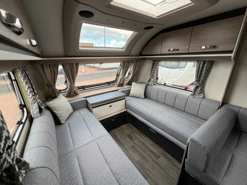 2025 Swift Sprite Quattro FB Grande