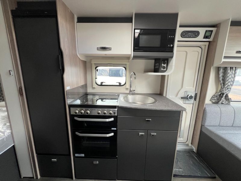 2025 Swift Sprite Quattro FB Grande