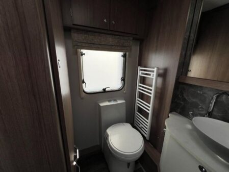 2025 Coachman VIP 520