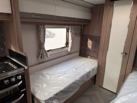 2026 Coachman VIP 565