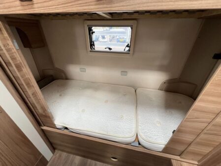 2018 Swift Escape 695