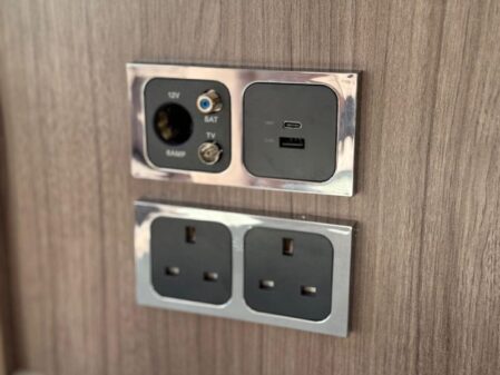 2026 Coachman VIP 520