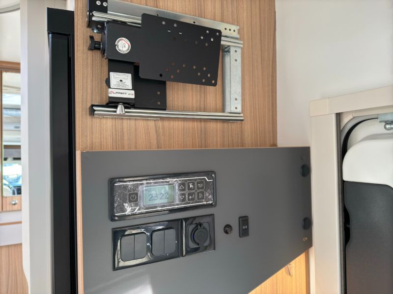 2025 Bailey Adamo 69-4