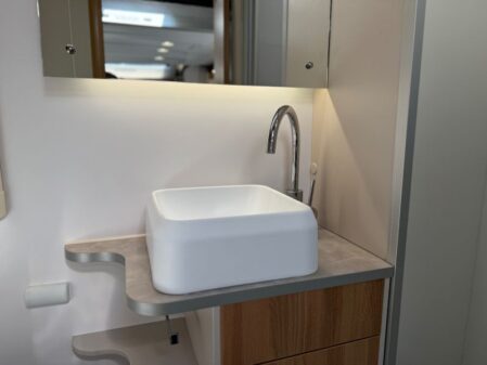 2023 Bailey Adamo 60-4