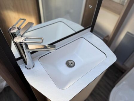 2025 Swift Challenger 560 SE