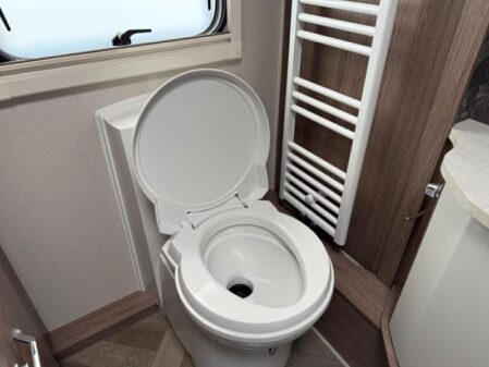 2026 Coachman VIP 460