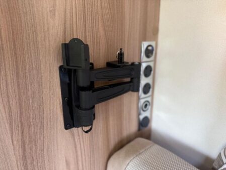 2020 Bessacarr BESSACAR 562