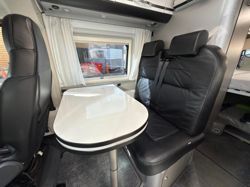 2018 Adria Twin 600 SP
Manual 150HP