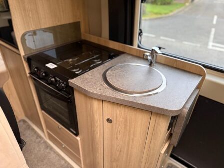 2019 Elddis Platinum CV40