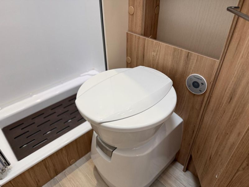 2018 Pilote Essential P716