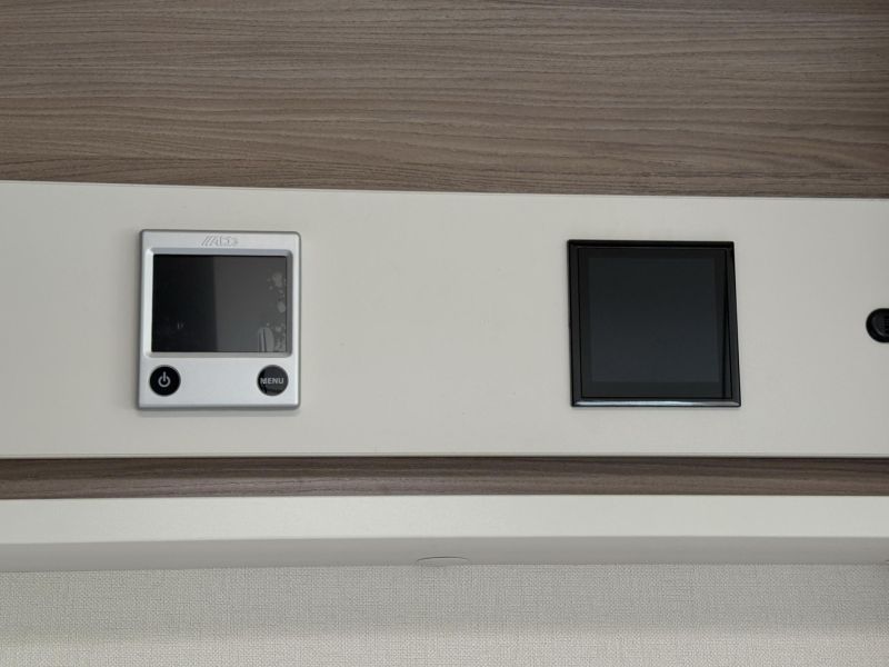 2025 Swift Escape 694
Incl Awning