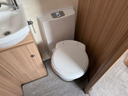 2021 Bailey Phoenix 640