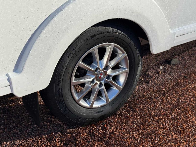 2026 Coachman VIP 520