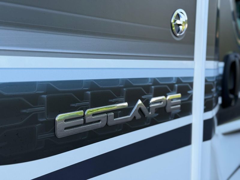 2025 Swift Escape 640